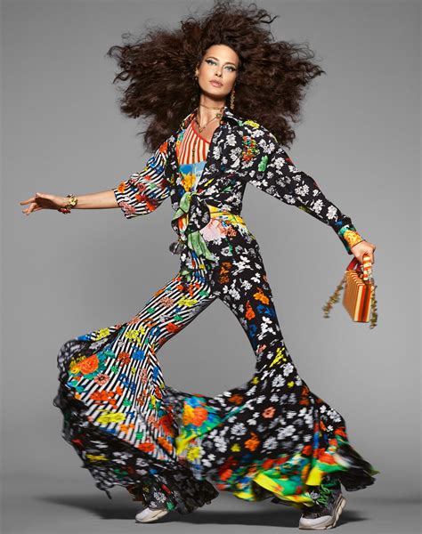 shalom harlow versace